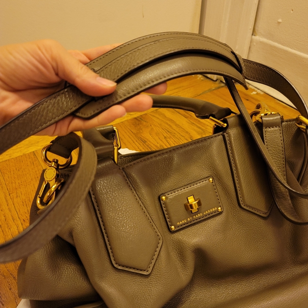 Handbag - Picture 5 of 9